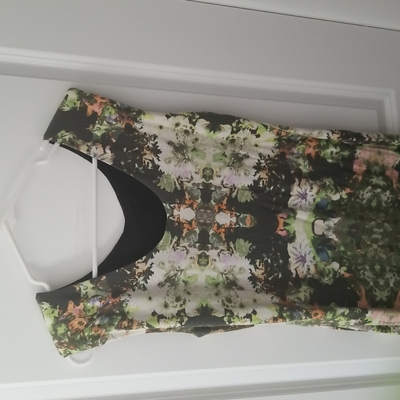 Vero Moda floral dress size L - Picture 3 of 3